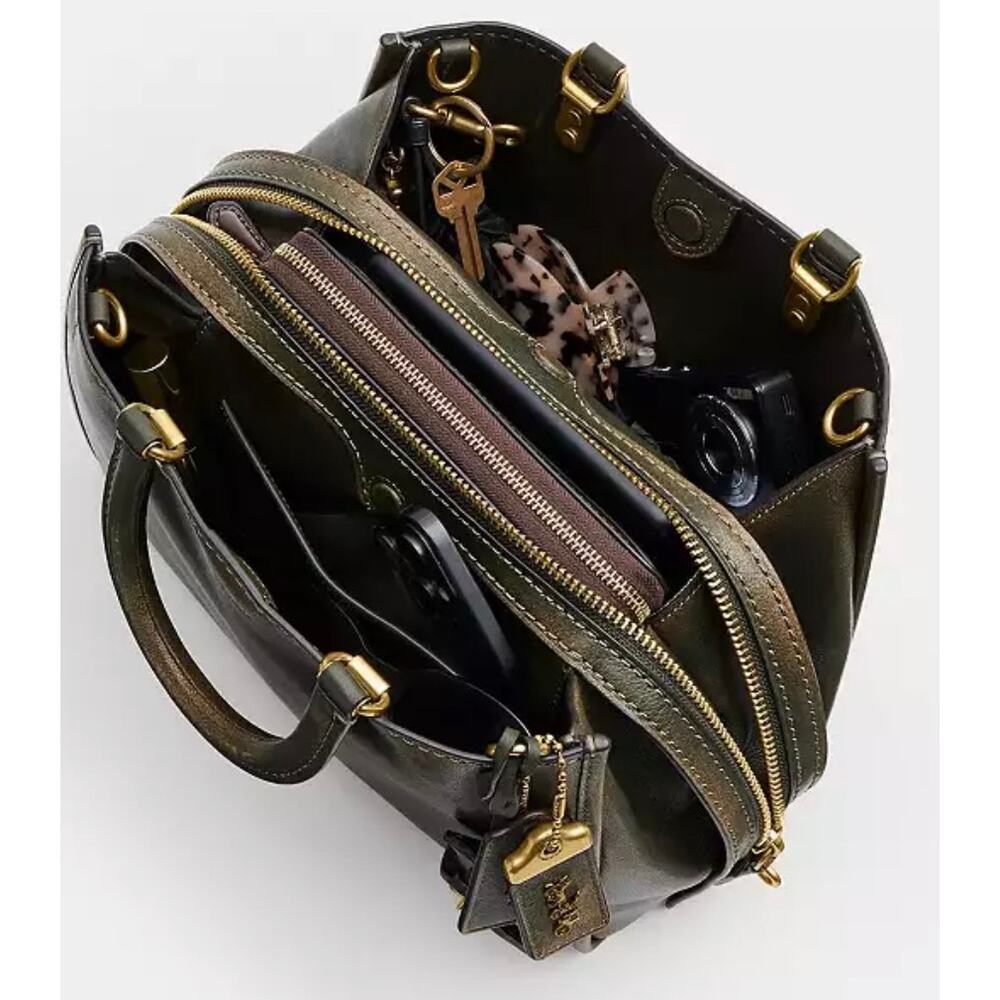 Coach Rogue Bag 31
In Loved Leather Brass /Green - Picture 12 of 15